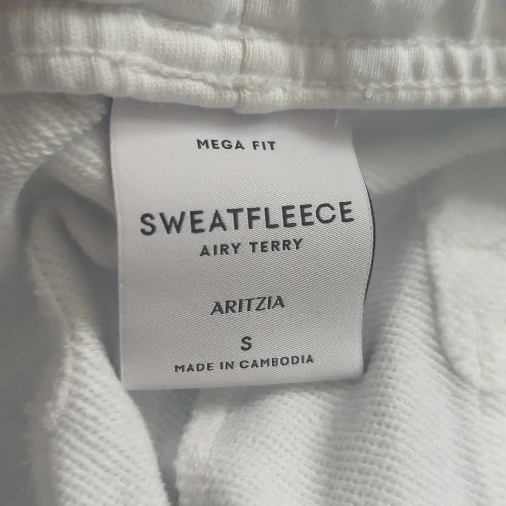 Aritzia Wide Leg Pants in White - Picture 13 of 16
